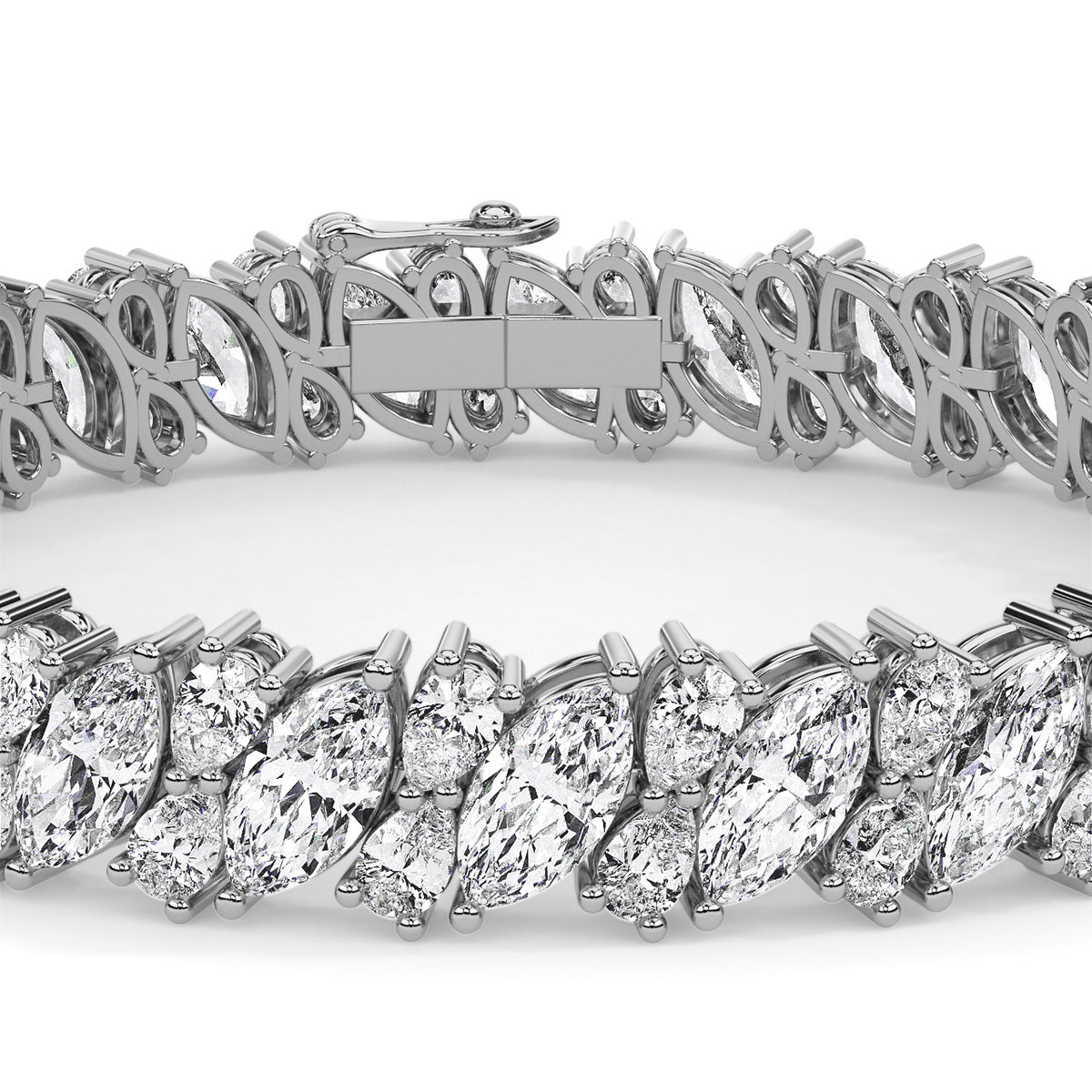 Novae Assemblage Bracelet White Gold