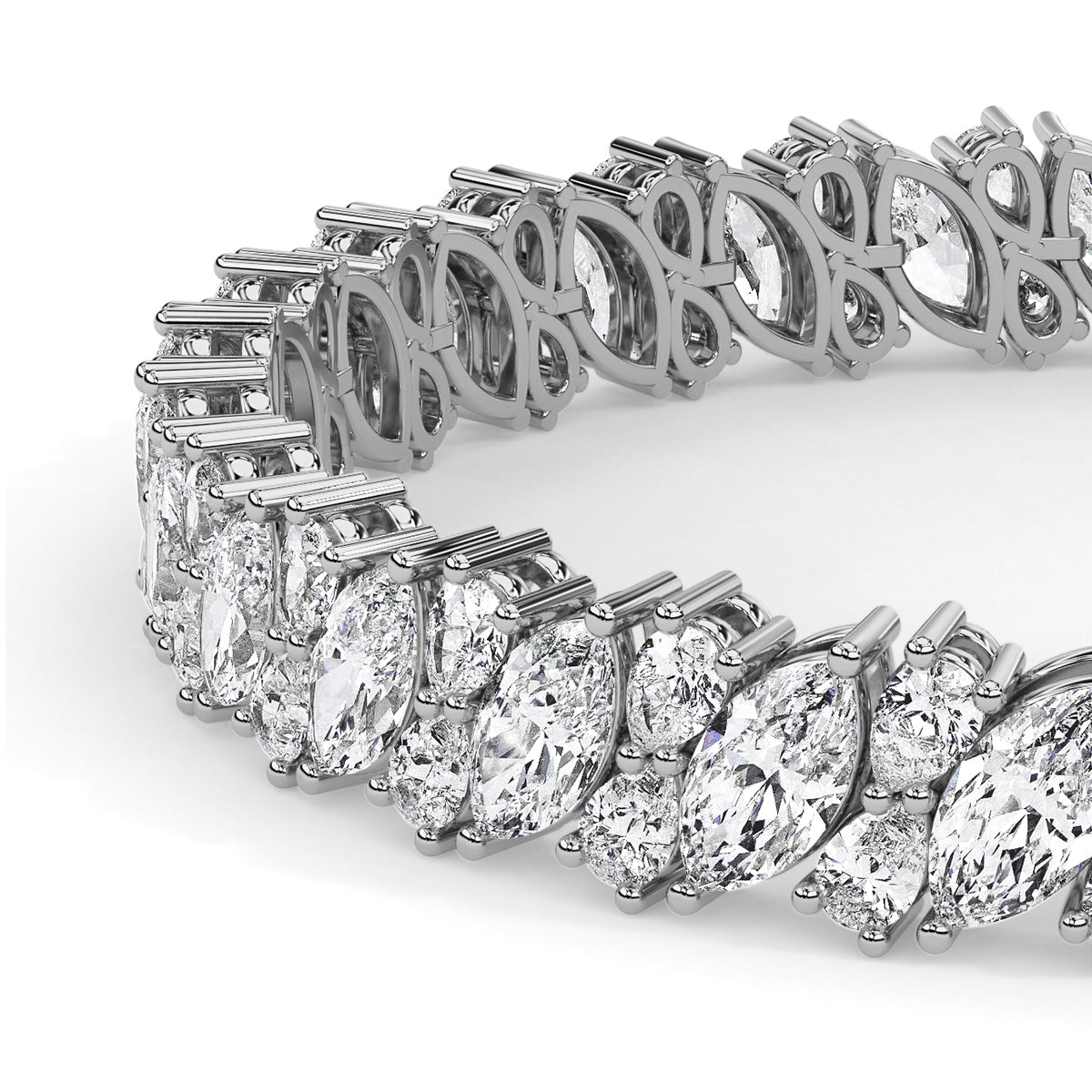 Novae Assemblage Bracelet White Gold