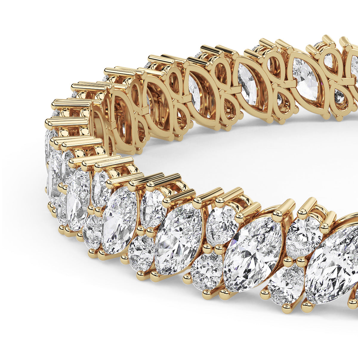 Novae Assemblage Bracelet Yellow Gold